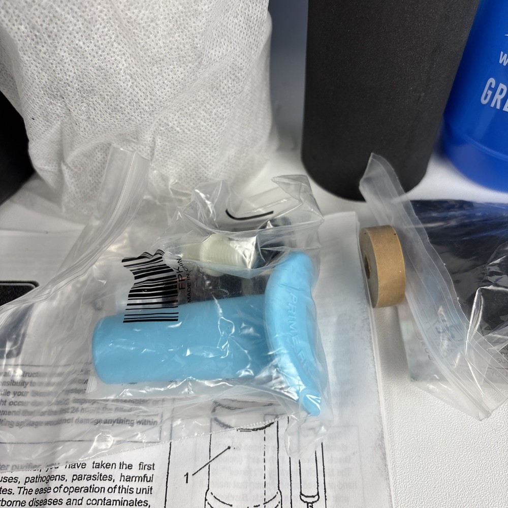 Go Berkey Water Filter Kit with Black Berkey Purification Elem. Filter 1 qt NEW