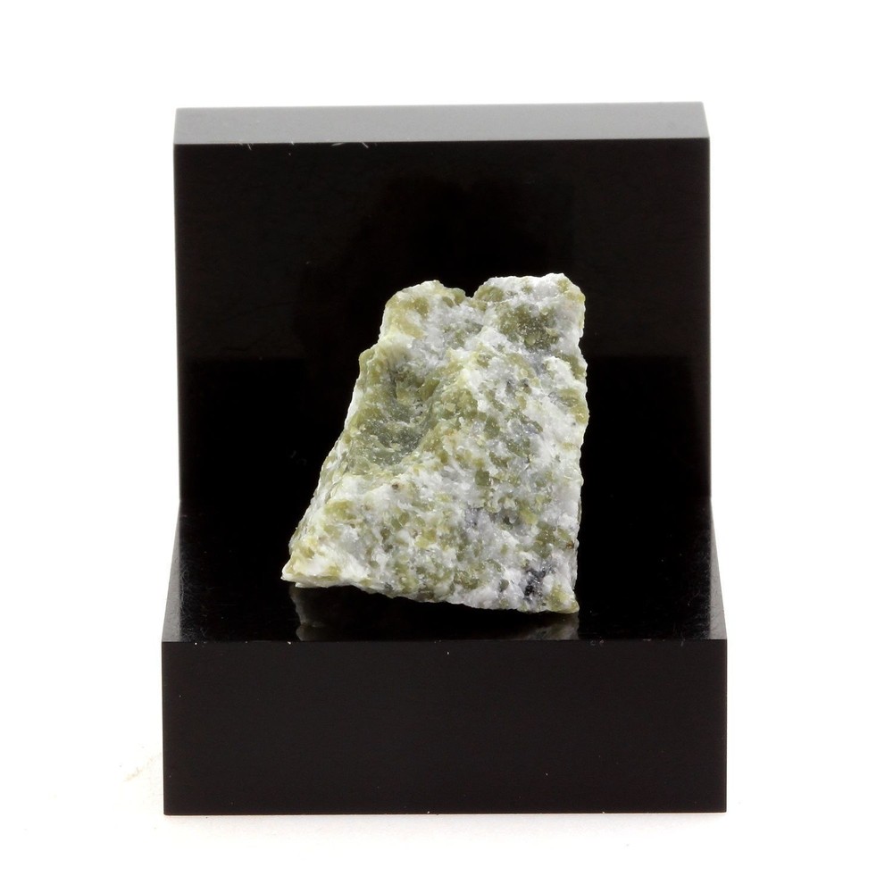 Picotite. 27.16 CT. Lanark, Ontario, Canada.