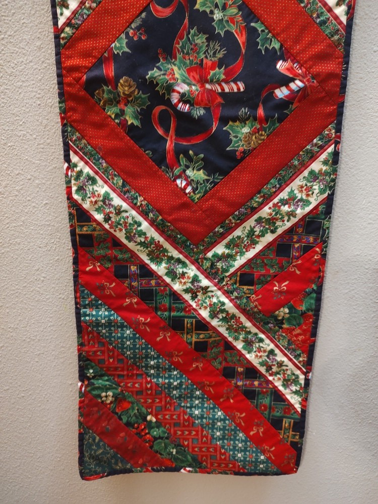 Handmade Patchwork Rectangle Table Topper Runner Christmas Decor Candy cane A6
