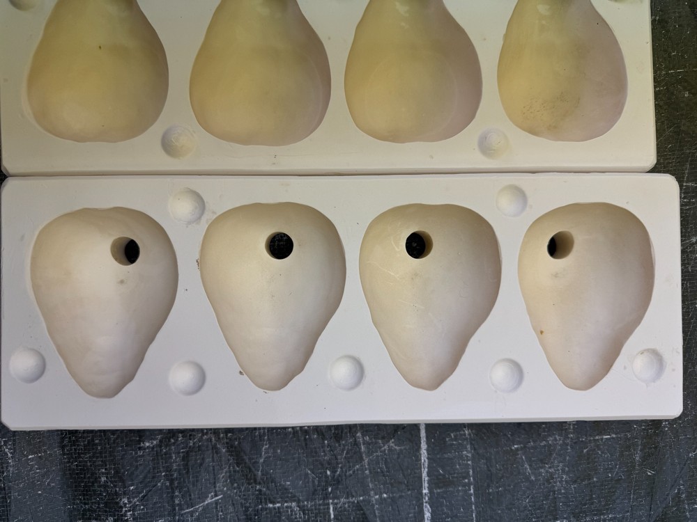 VINTAGE BOOTHE CERAMIC MOLD #647 PEARS