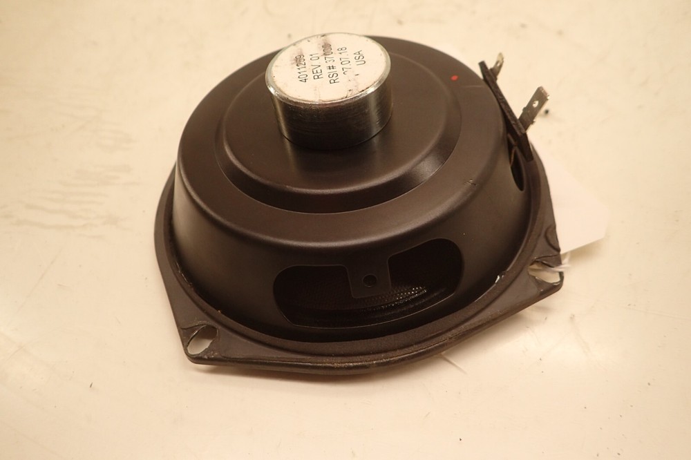08 09 10 Victory Vision left front speaker oem