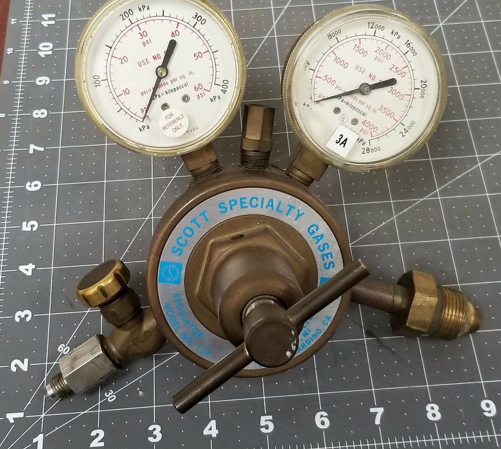 Scott Specialty Compressed Gas Pressure Regulator [D1B1]