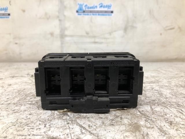 2008-2021 Freightliner CASCADIA SWITCH Dash Panel - Used