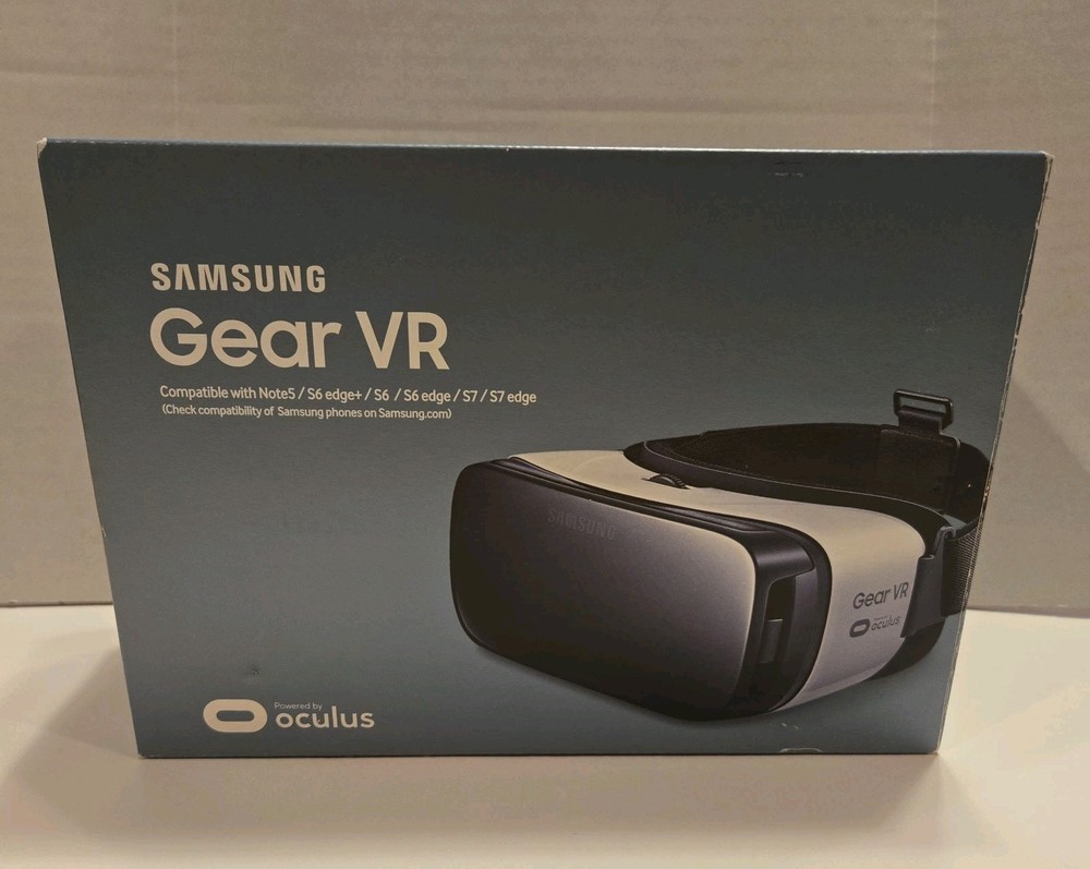 Samsung Gear VR Powered by Oculus