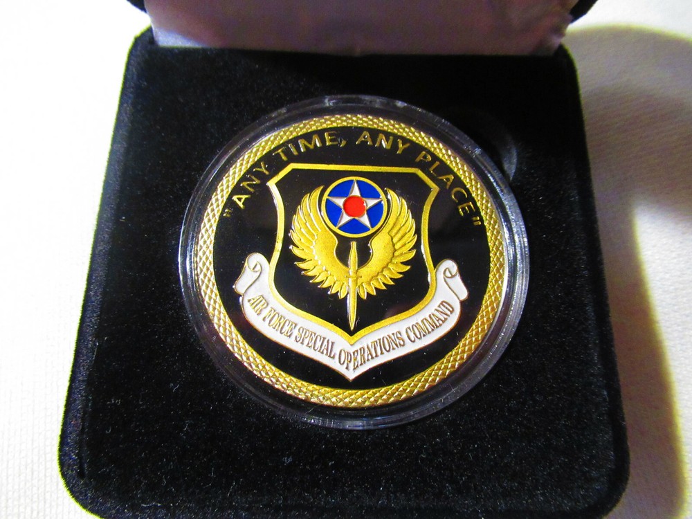 U S AIR FORCE SPECIAL OPERATIONS COMMAND Challenge Coin w/ Presentation Box