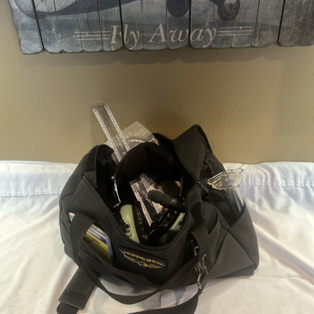 DAVID CLARK H10-13.4 STUDENT PILOT HEADSET KNEEBOARD BAG E6B FUEL SAMPLER WWSHIP