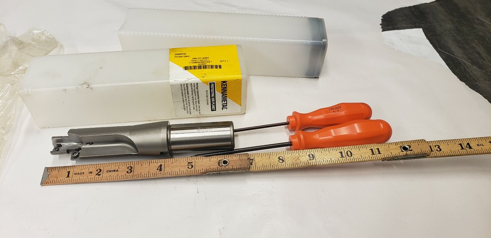 Kennametal 5048307 060-07-9357 Endmill.   NEW