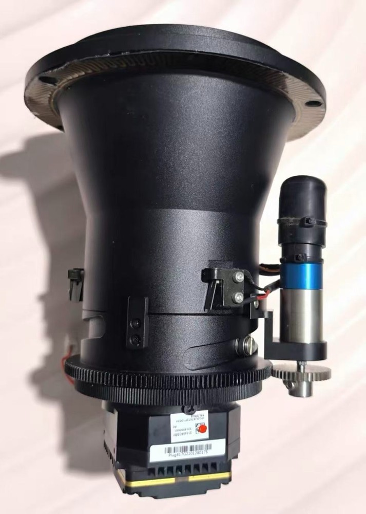 GUIDE thermal imaging module PLUG417G with Motorized zoom lens