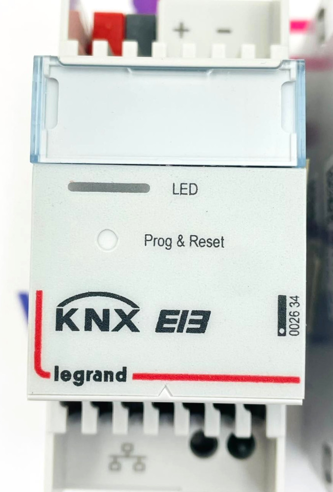 LEGRAND 002634 Multi Output Controller