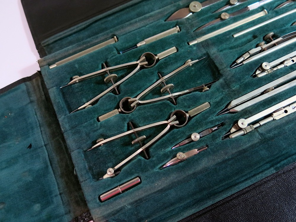 Vintage Engineer/Architect Drafting Compass Set — N.Y. Blue-Detroit