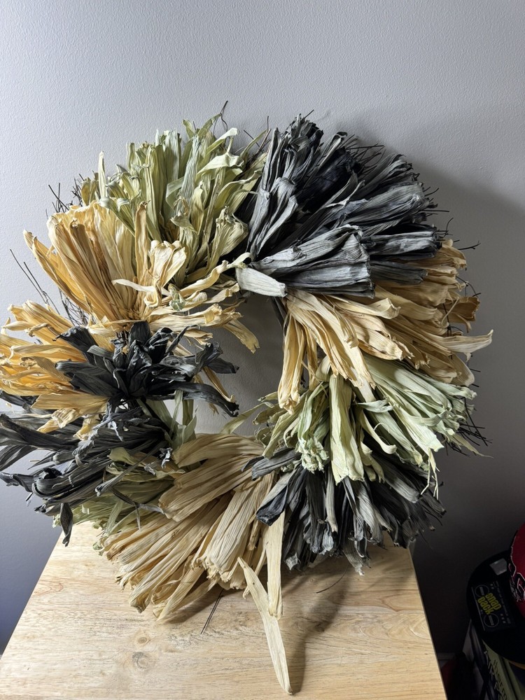 Round Colored Corn Husk Wreath