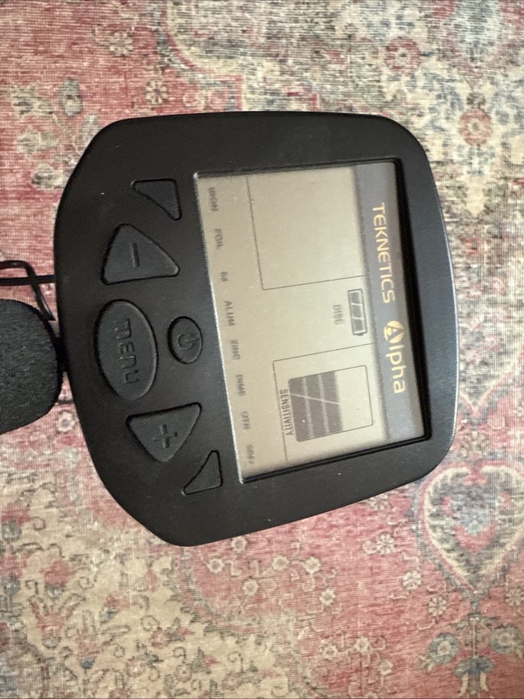 TEKNETICS Alpha Metal Detector