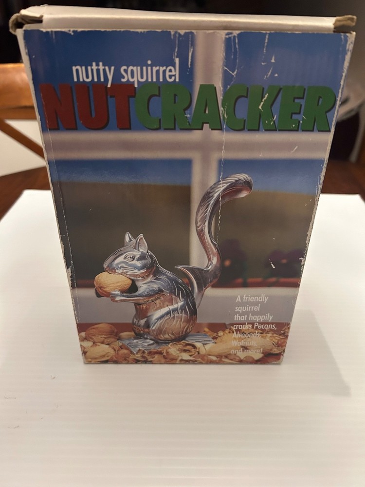 Nutty Squirrel Heavy Duty Cast Aluminum Nutcracker Cracks Pecans Almonds Walnuts