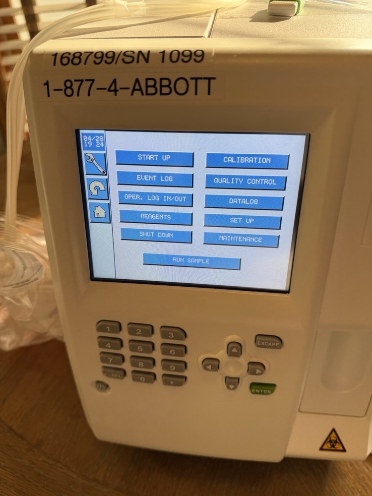 Abbott CELL-DYN Emerald 22 Hematology Analyzer