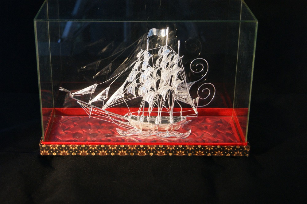 fine silver boat souvenir
