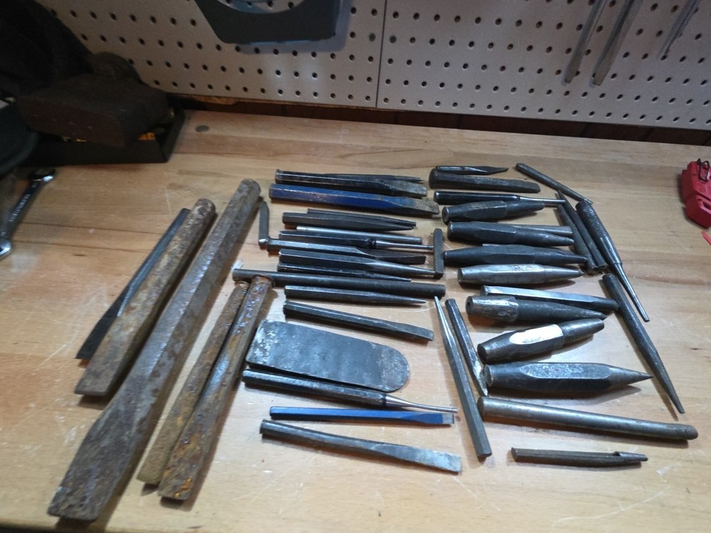 punch and chisel Lot