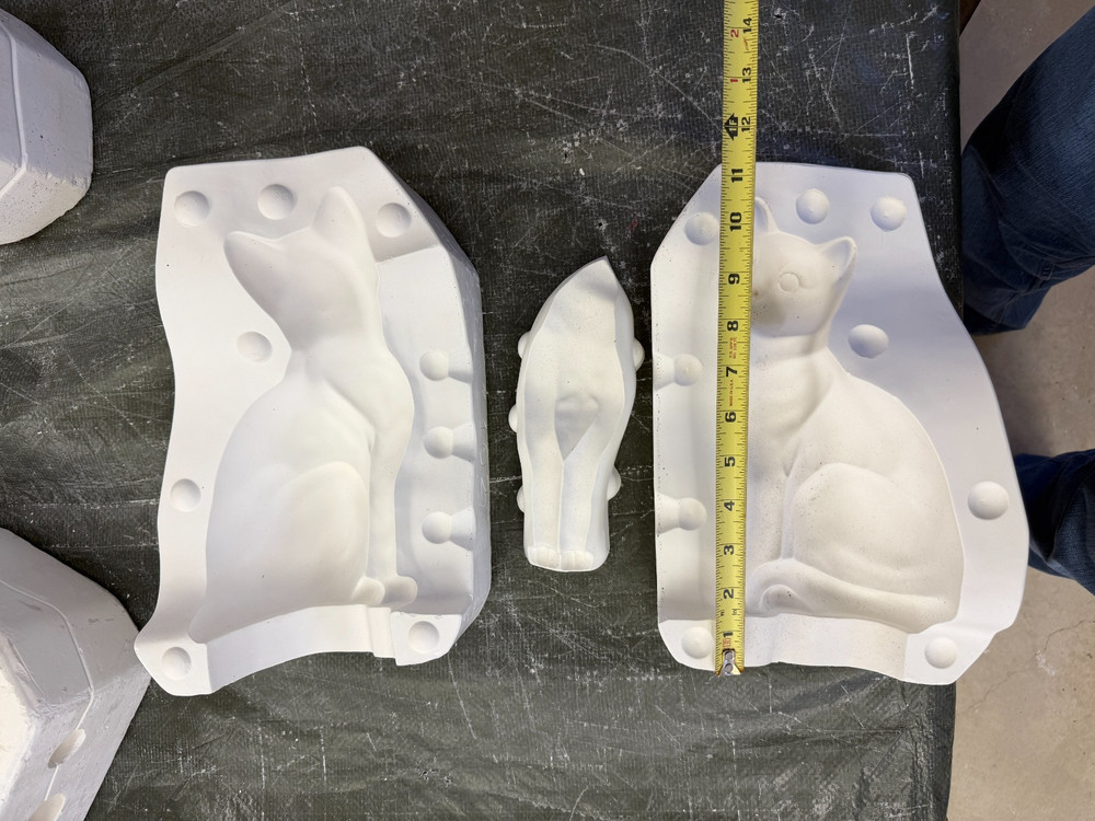 VINTAGE CASTER CERAMIC MOLD #102 SIAM CAT