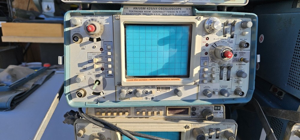 FOR PARTS VARIOUS TEKTRONIX OSCILLOSCOPES