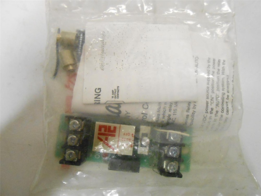 ROBERTSHAW 2363-601 MANUAL OVERRIDE RELAY 24VAC-24VDC