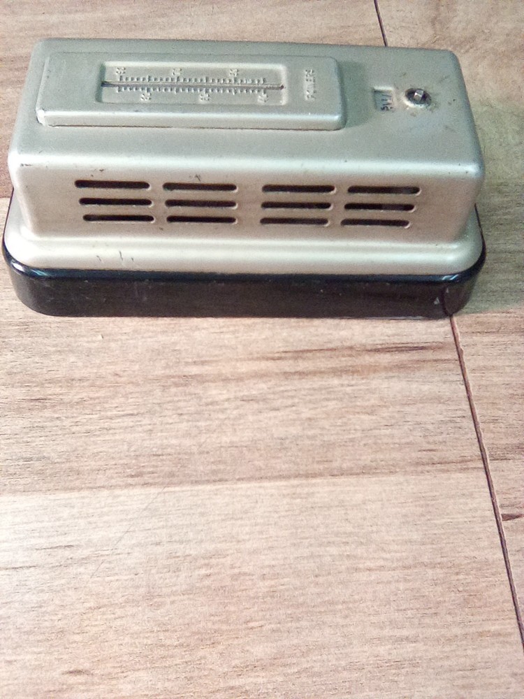 Powers TH832 Direct Acting Pneumatic Thermostat