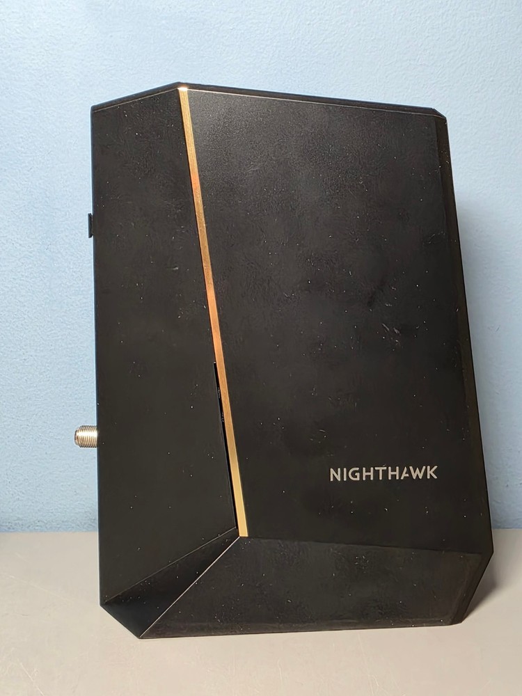 Netgear Nighthawk Mid-High Split Cable Modem CM3000-100NAR Preowned