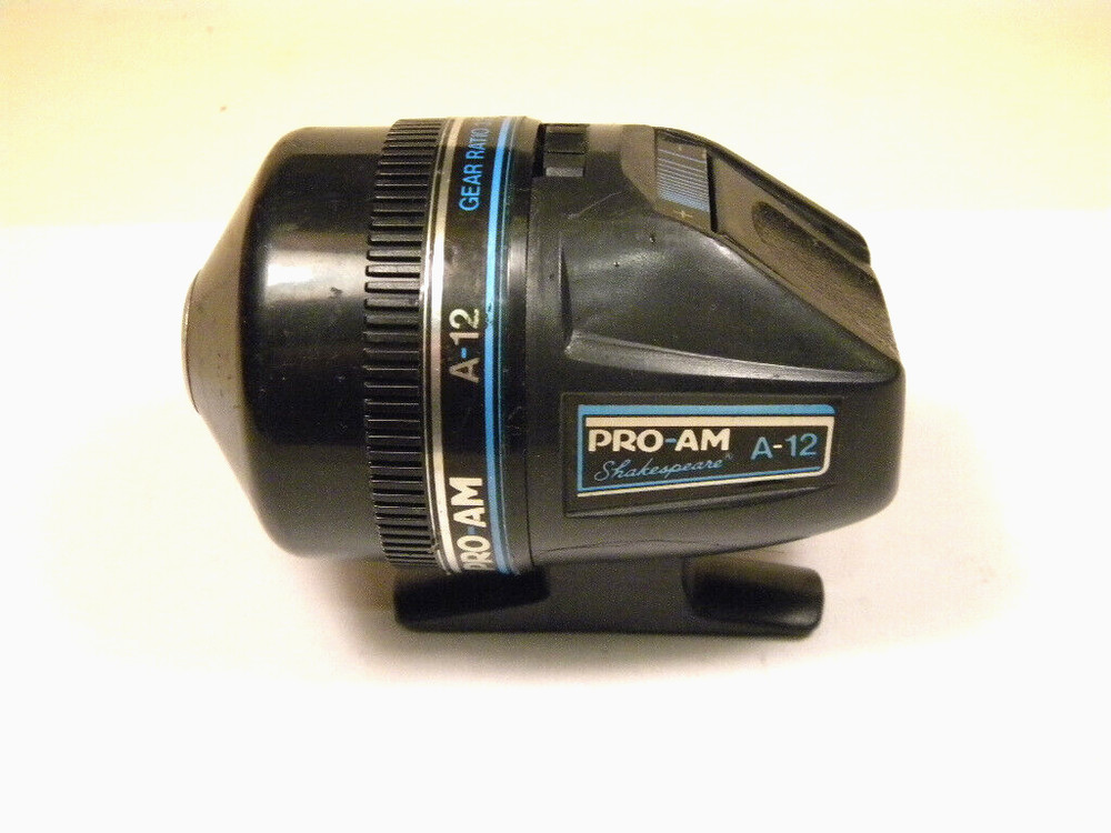 Vintage Shakespeare Pro-Am A-12 casting reel