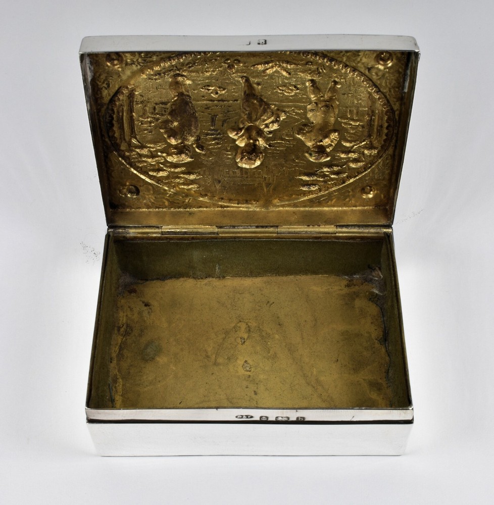 Antique Victorian Solid Silver Trinket/Snuff Box, (Deakin & Francis, 1901)