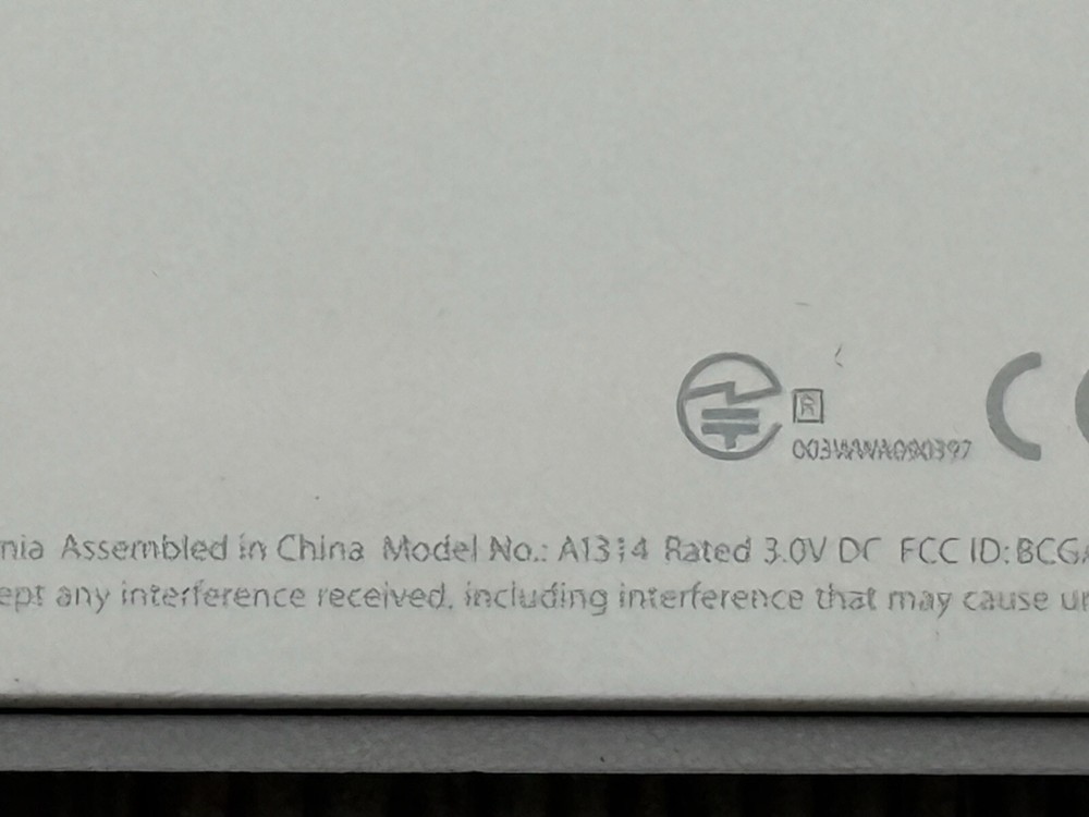 Apple Magic KeyboardWireless Bluetooth ModelA1314