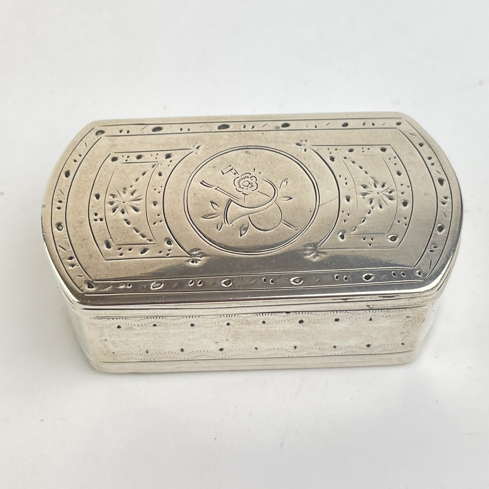 Antique Solid Silver Snuff Box Engraved Decoration Possibly Chinese Or Hanau