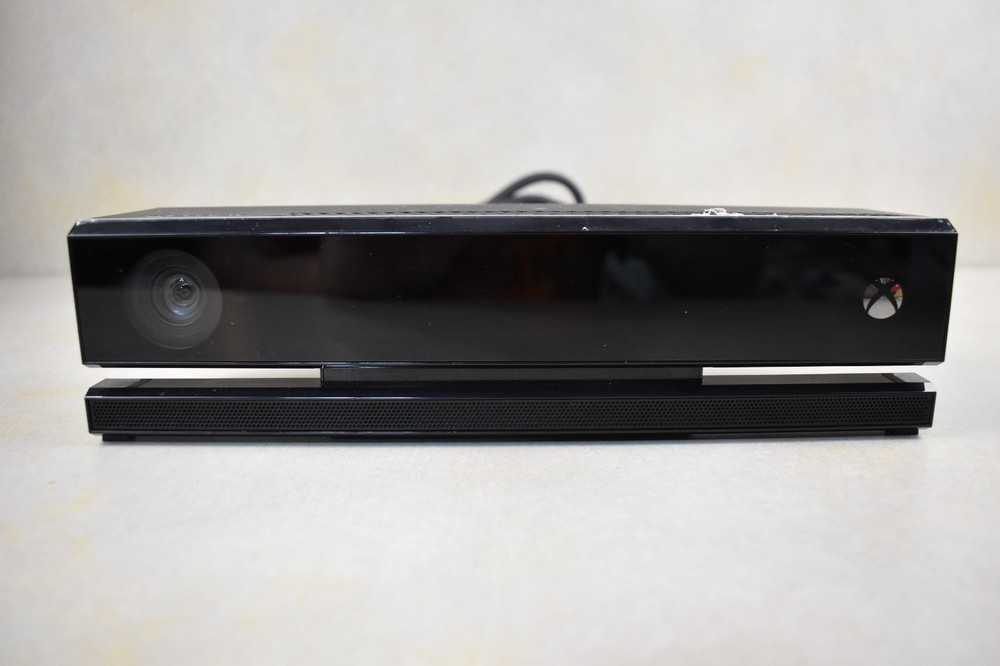 Microsoft Xbox One Kinect Wired Motion Sensor Black Model 1520 OEM