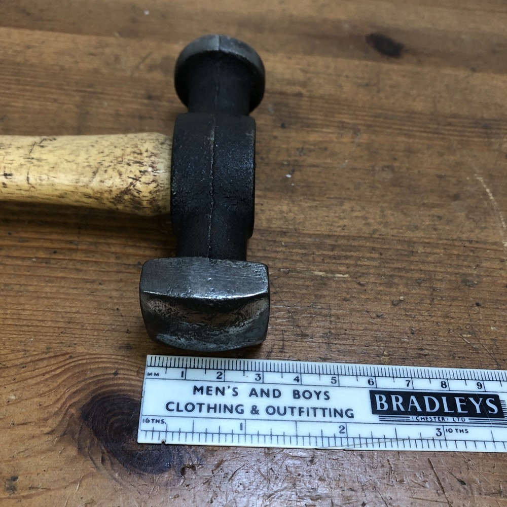 VINTAGE PANEL BEATING HAMMER GARAGE OLD VINTAGE TOOL