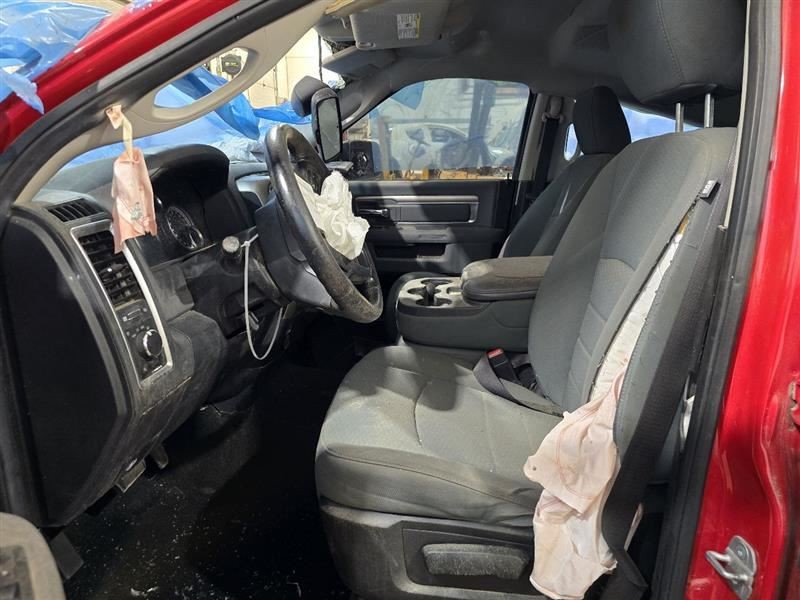 RAM1500 2013 Accessory Holders 587045