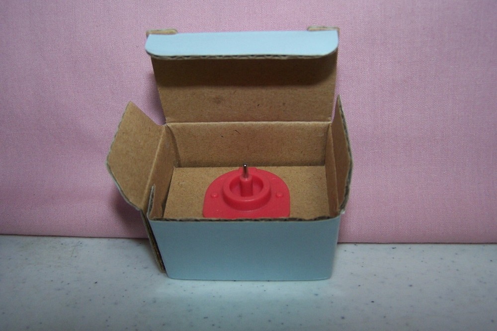 2010 Creative Memories Custom Cuts Custom Cutting System Tip - Red NEW in Box