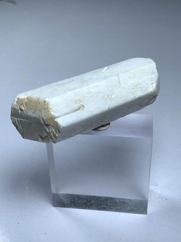 Albite Terminated Crystal Having Good Formation, Luster & Nice Termination