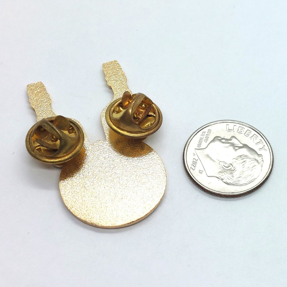 Sci Fi Spaceship Design Enamel Lapel Pin Gold Tone
