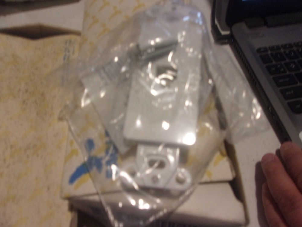 LOT 9  Eagle White Decorator Telephone Modular Jack Adapter TWD3560W