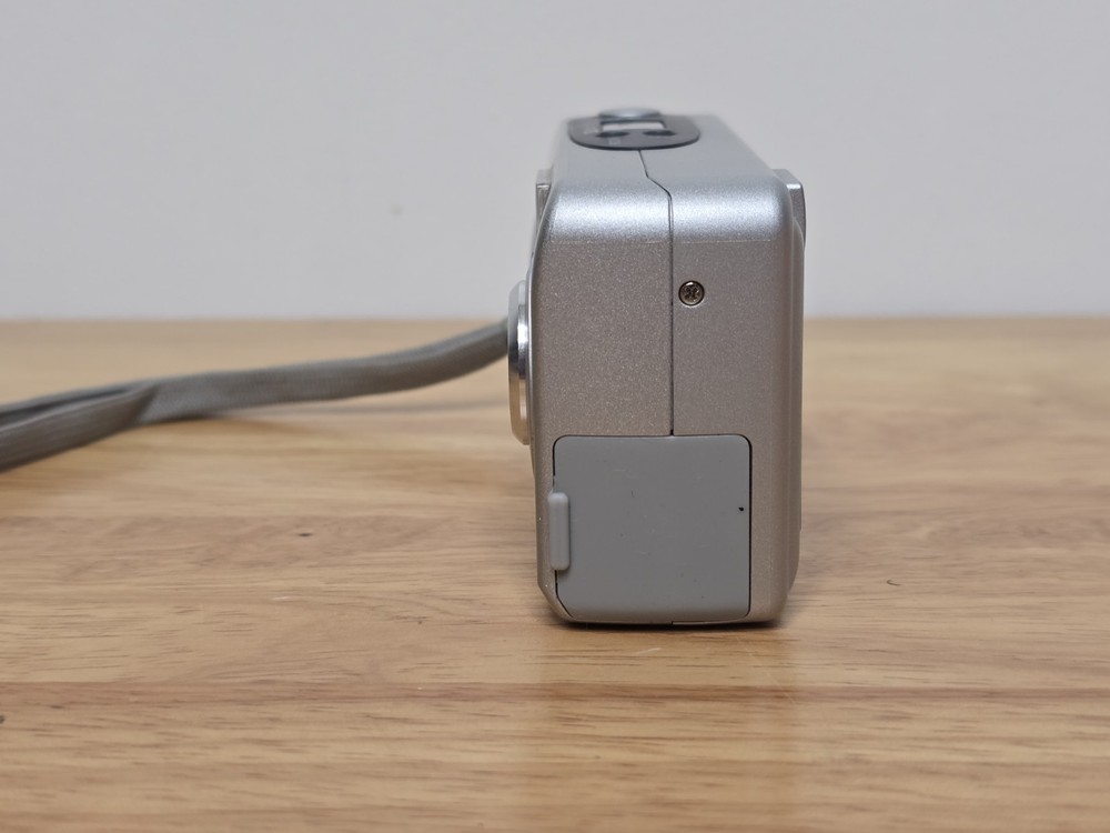 Konica KD-100 1.3MP Compact Digital Camera Silver Tested Working