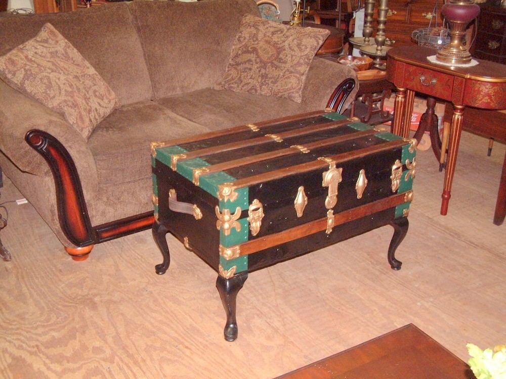 Vintage Trunk, Coffee Table, Storage Chest Chic Style