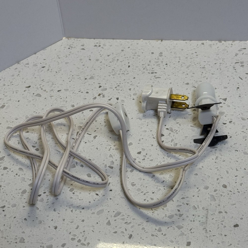 Dept 56 Village House Accessory Single Socket Light Bulb Cord w/Switch Works EUC