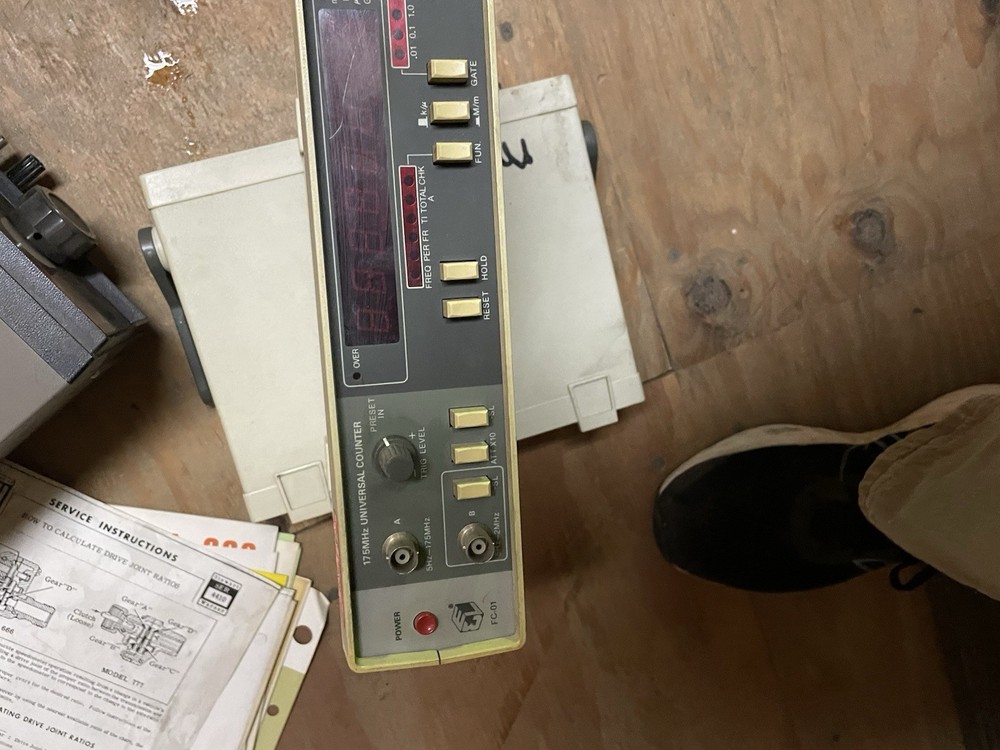 175 MHz Universal Counter