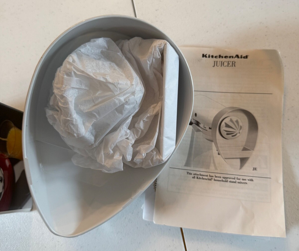 KitchenAid JE Citrus Juicer with Strainer Attachment NEW