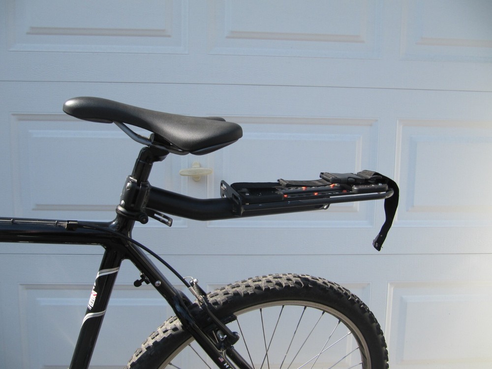 DELTA Trunk Bag Black & Beam Rack Klick Fix/Quick Release.