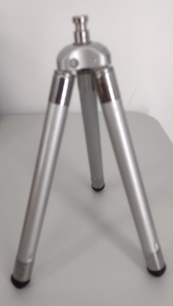No Name Table Top Tripod Metal Silver