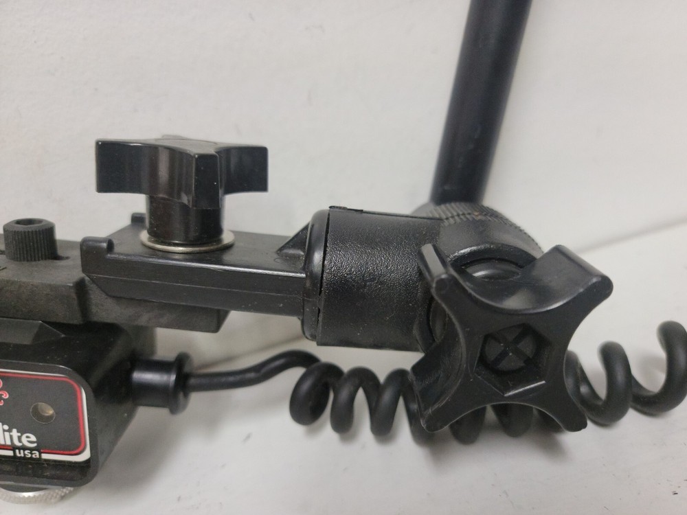 EXCELLENT IKELITE DUAL ADJUSTABLE FLASH BRACKET WITH TTL SYNC CORD FOR NIKONOS