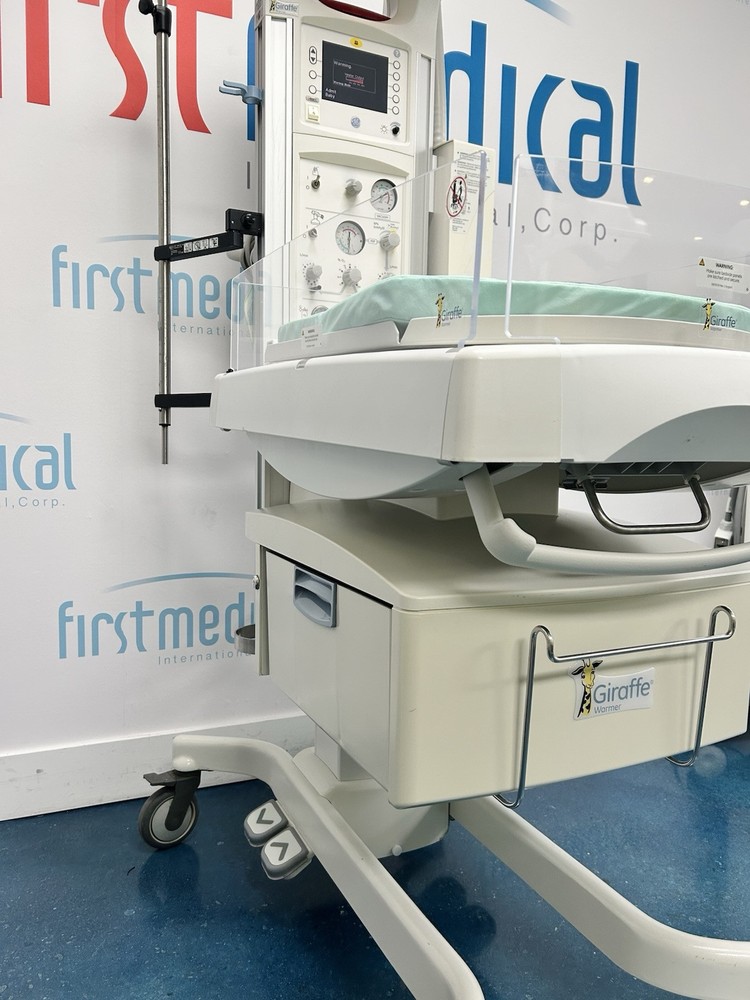 GE Giraffe iRes Infant Warmer