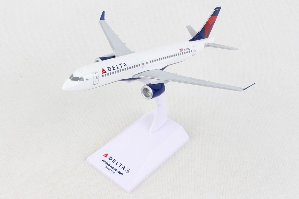SKYMARKS Delta A220-300 1/200 Reg# N301DU