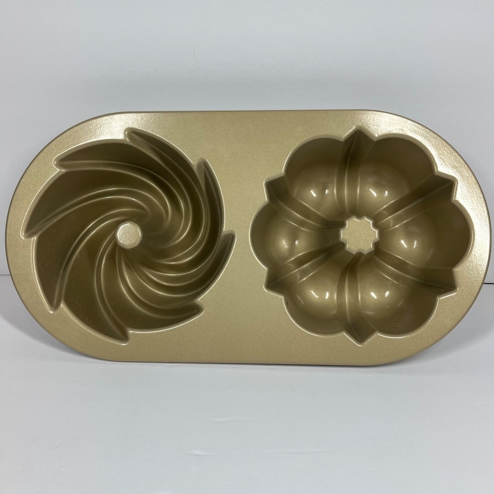 Nordic Ware Classic Bundt Duet Pan