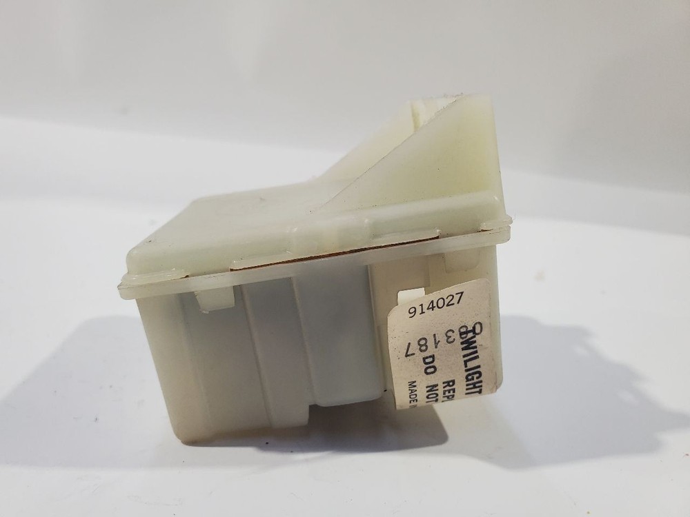 1988 Cadillac Brougham OEM Twilight Sentinel Module 5973544