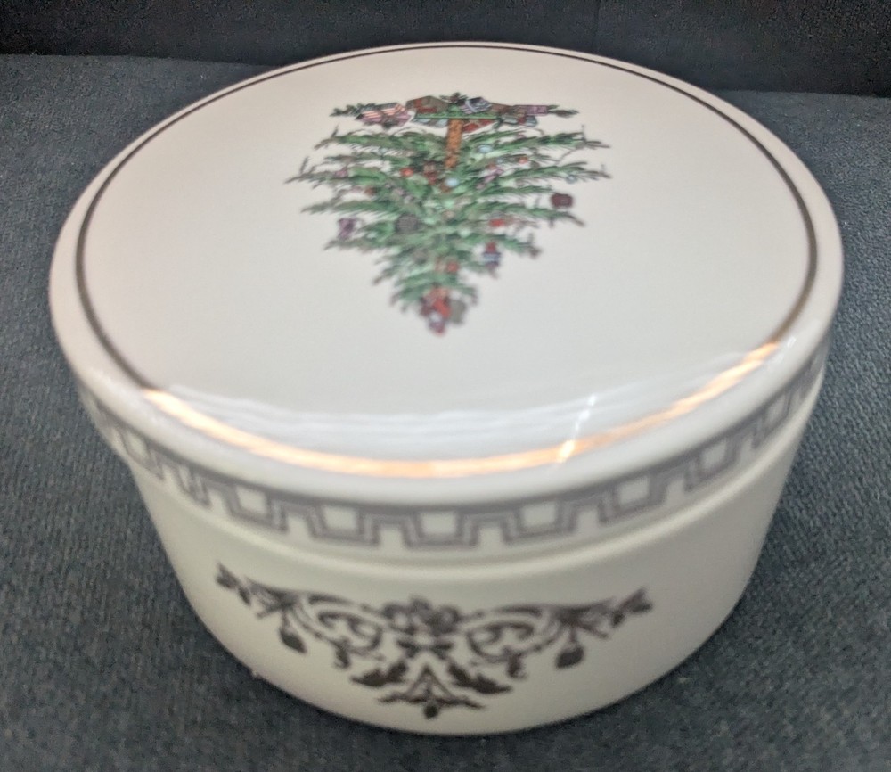 Vintage Christmas Spode Christmas Tree Gold Round Ceramic Lidded Box