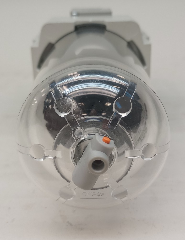 SMC AW40-06-B Filter Regulator 3/4" Port